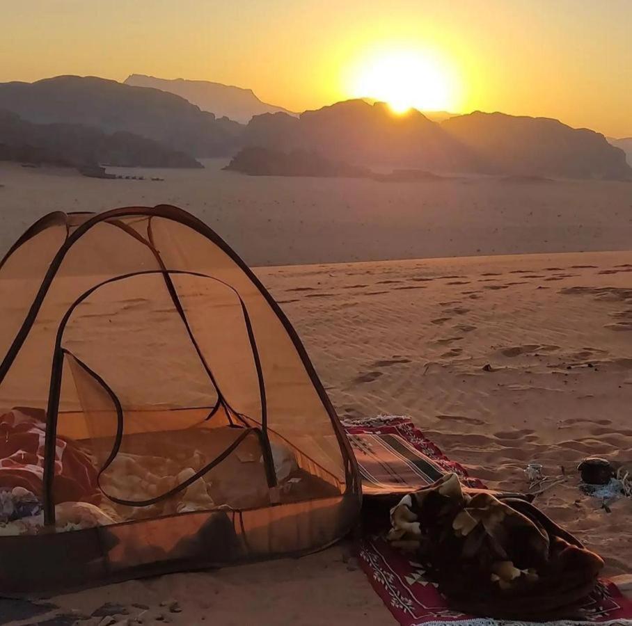 Adel Rum Camp Bubbles Wadi Rum Exteriér fotografie