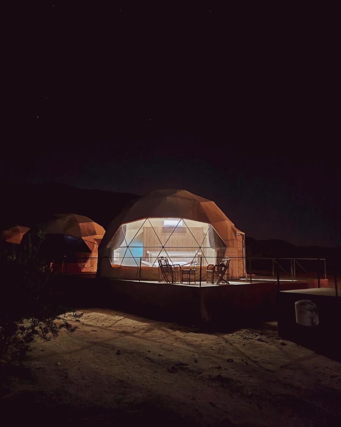 Adel Rum Camp Bubbles Wadi Rum Exteriér fotografie